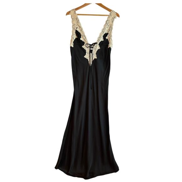 Rumored Dresses & Skirts - Rumored Venice Maxi Dress Lace Low Back Womens S Black Prom Party Dark Fairy